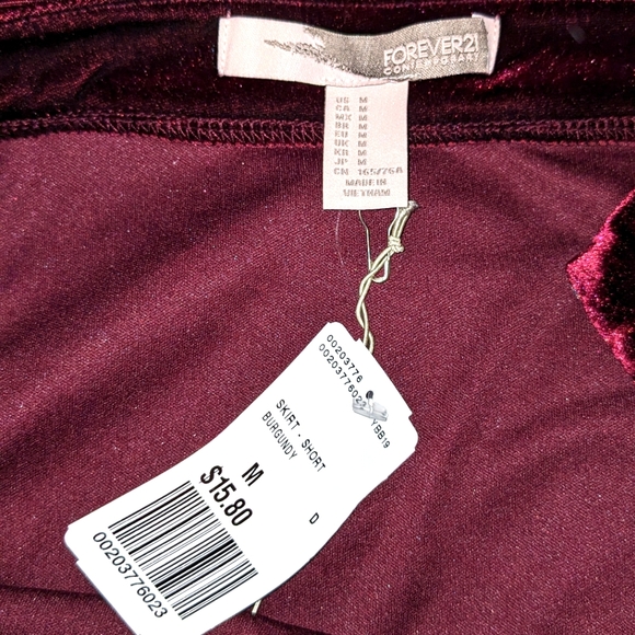 NWT Forever 21 velvet skirt - Picture 4 of 4